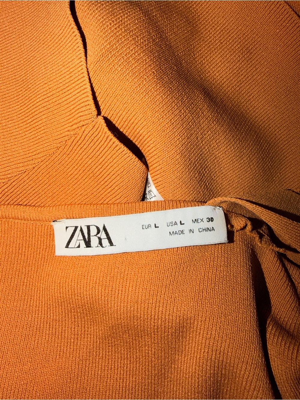 Zara One-Shoulder Rust Orange Crop Top - Picture 3 of 3